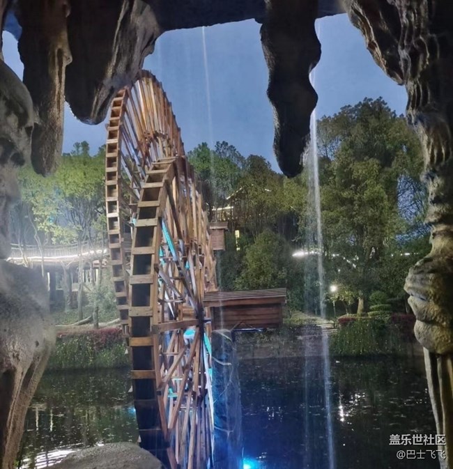 【折疊屏手機(jī)里的春夏秋冬】夏季郊野