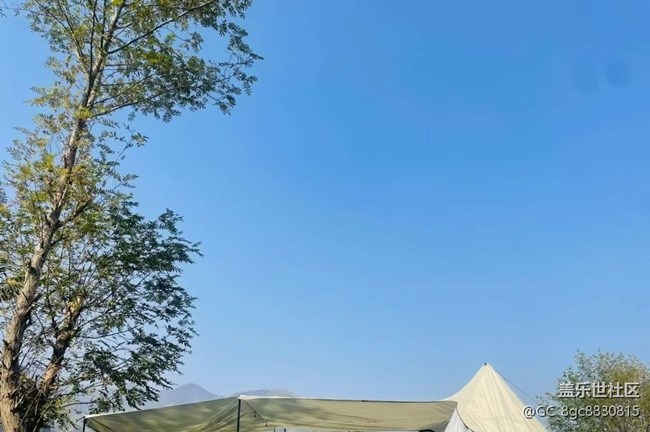 【折疊屏手機(jī)里的春夏秋冬】冬日