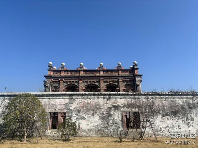 【折疊屏手機(jī)里的春夏秋冬】冬日暖陽陽