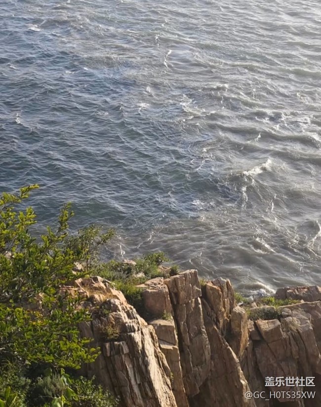 【折疊屏手機里的春夏秋冬】看海