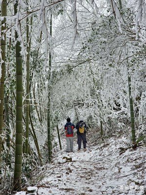 【換個(gè)角度看世界】走進(jìn)桂林的白色童話