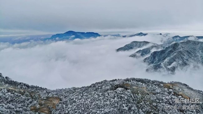 賞霧凇奇觀探秘云頂冰湖