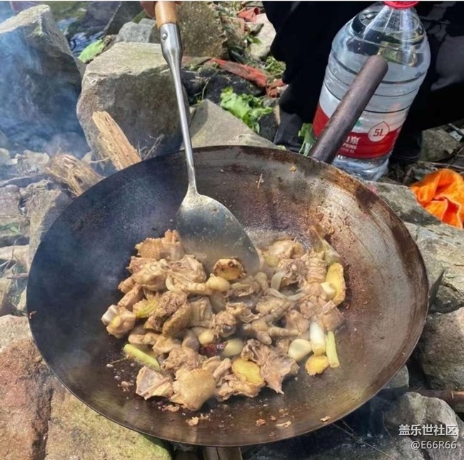 【春肴納?！恳按? title=