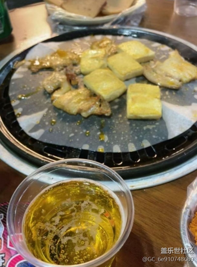 【春肴納?！亢赛c酒