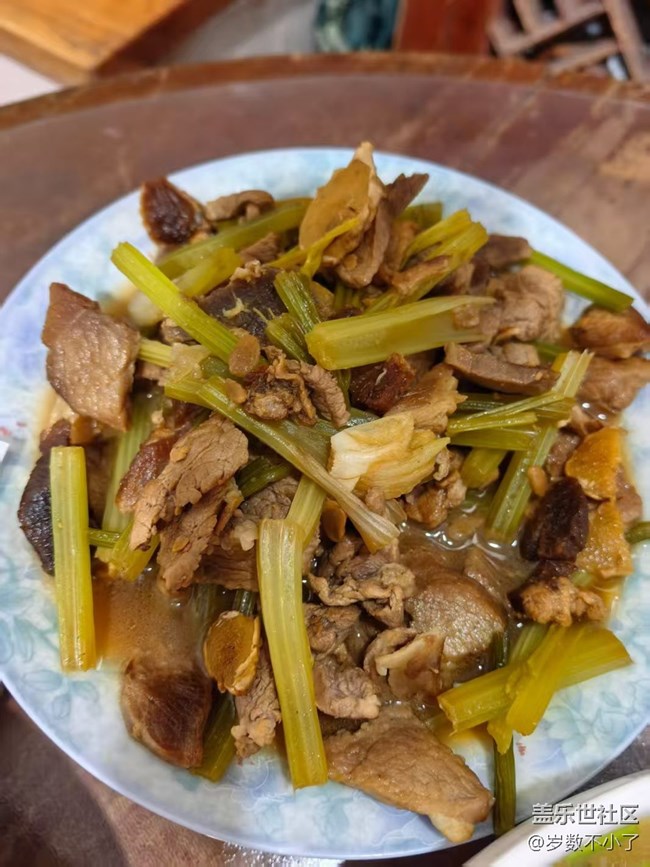 【春肴納?！课绮? title=