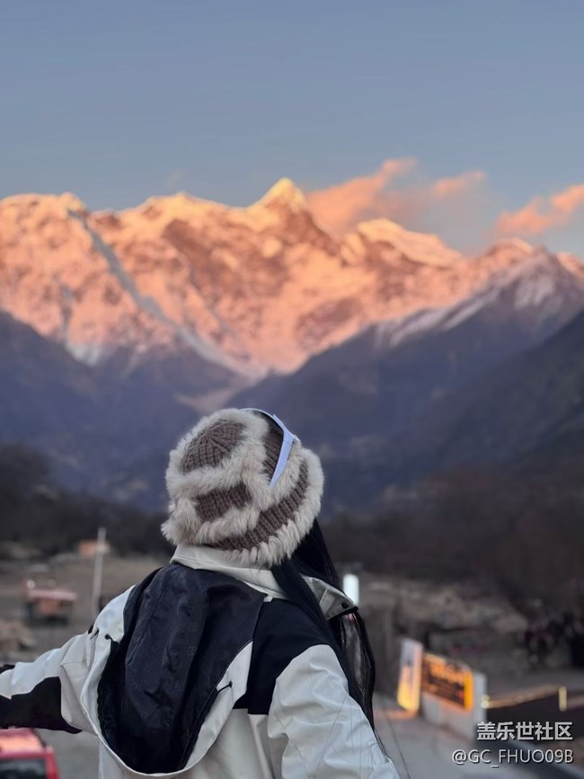 【旅途瞬間志】日照金山