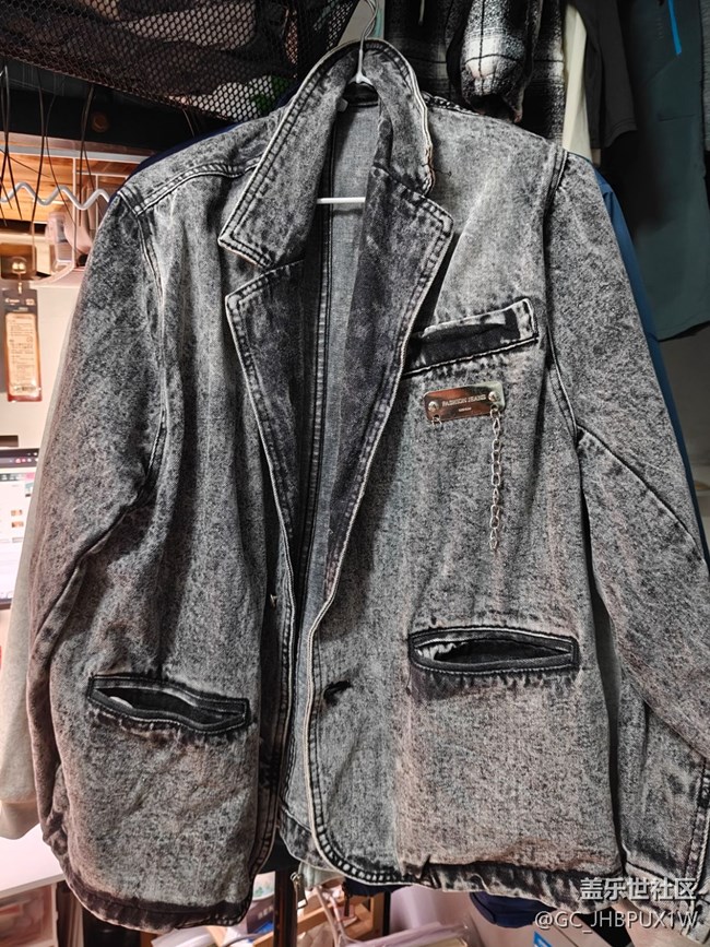 【早春穿搭】上衣和牛仔