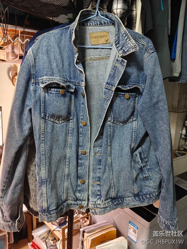 【早春穿搭】上衣和牛仔