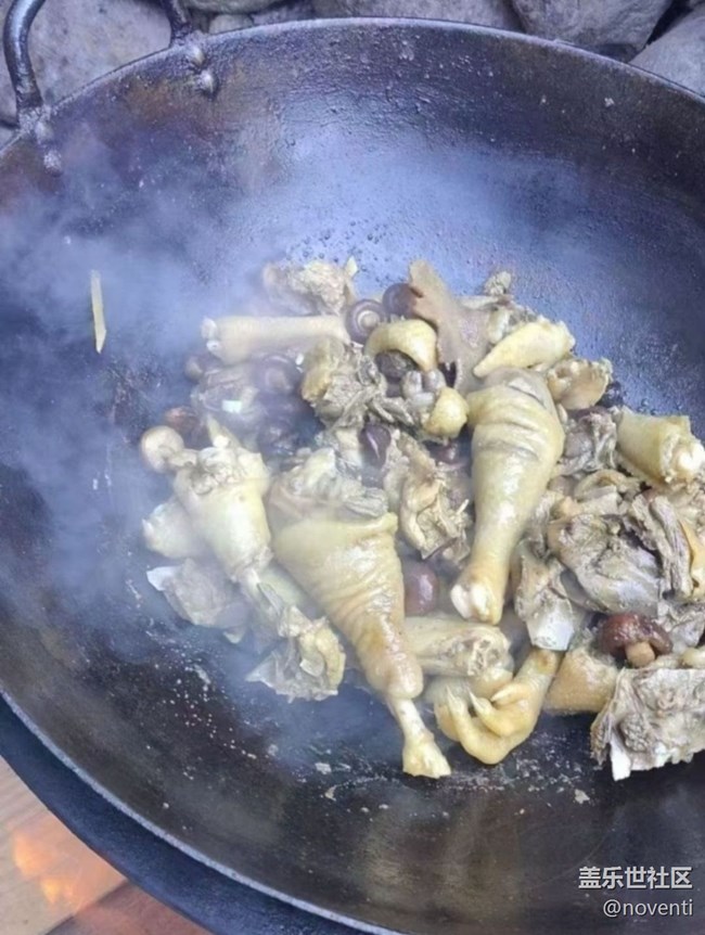 【尋味三月天】鐵鍋燉雞