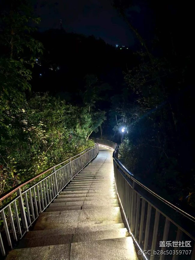 【一人行漫游錄】夜晚爬山