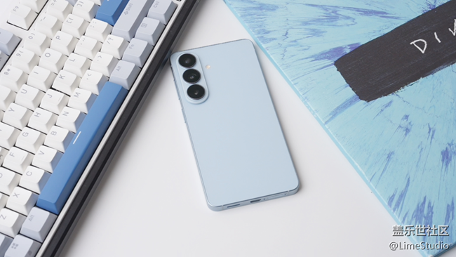 167g+7.2mm超薄機(jī)身！輕薄與性能三星S26