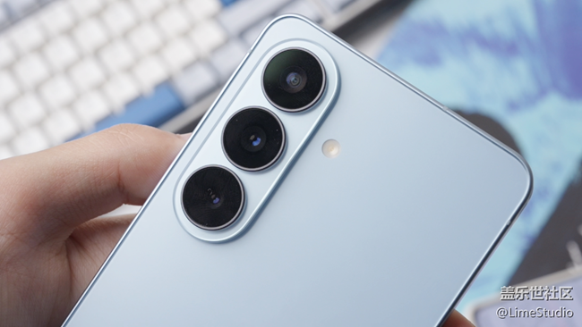 167g+7.2mm超薄機(jī)身！輕薄與性能三星S26