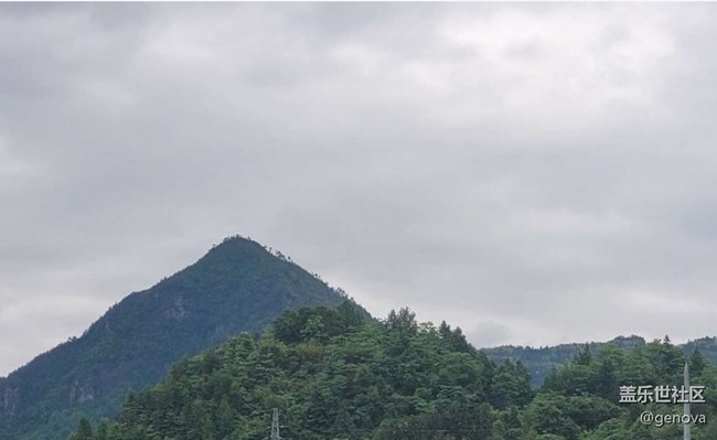 【折疊屏手機里的春天】群山巍峨