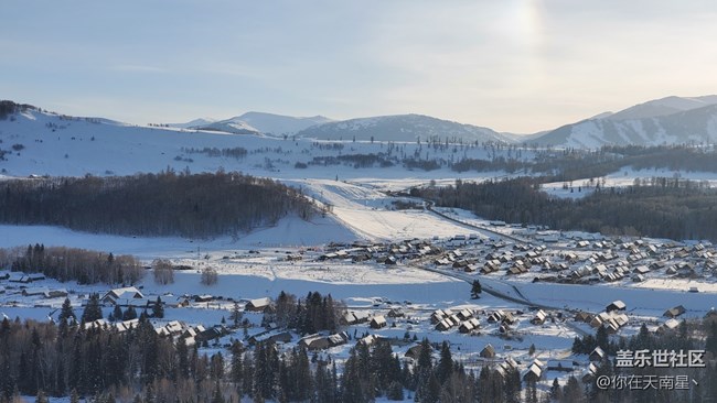新疆禾木村的日出
