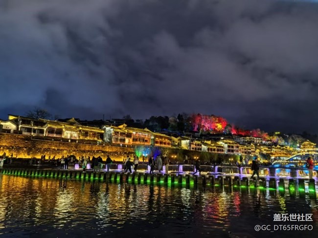 【途有春光】鳳凰古城