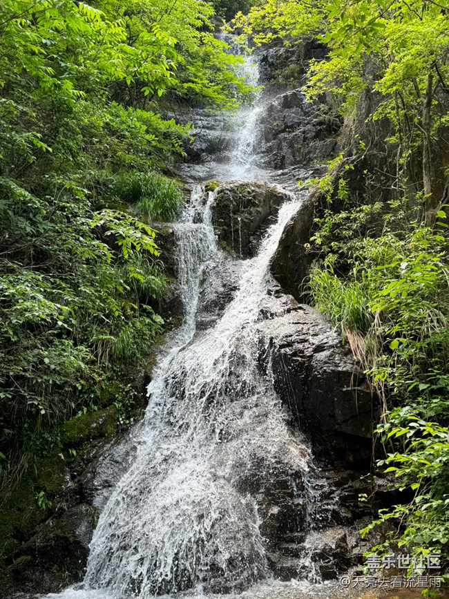 在山之巔、云之海中放逐自我
