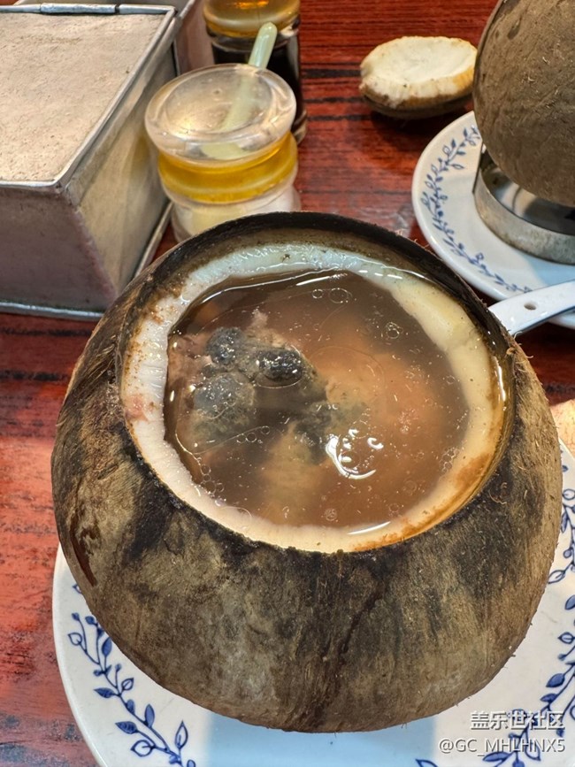 【食鮮記】椰子燉雞