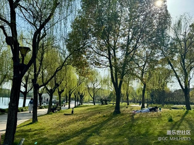 【途有春光】湖邊美景