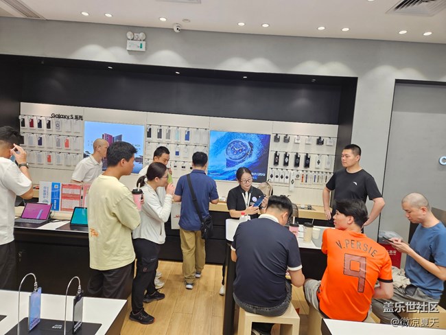 【活動回顧】海雅繽紛城店S26線下手機品鑒會
