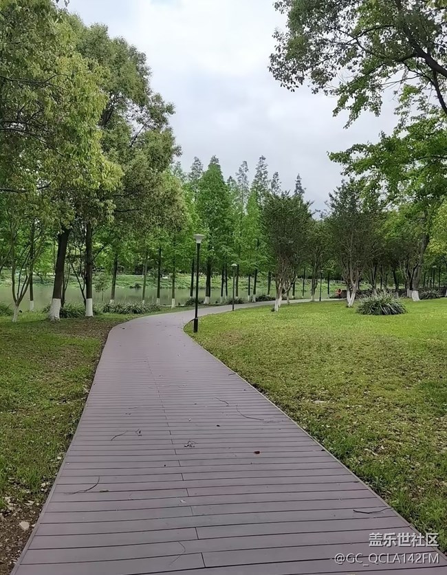 【五一風(fēng)光】逛公園