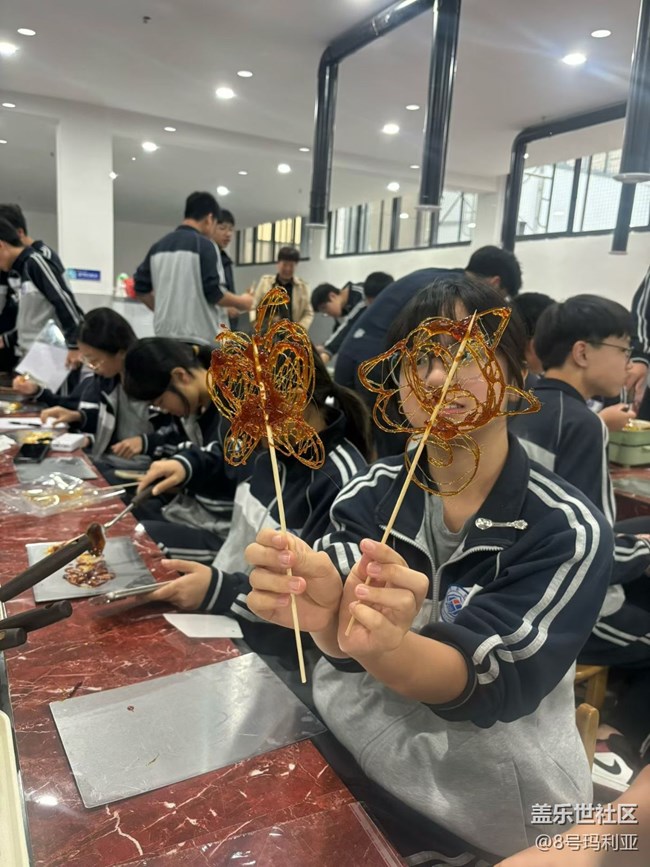 【折疊屏手機(jī)陪伴的五一】體驗(yàn)生活