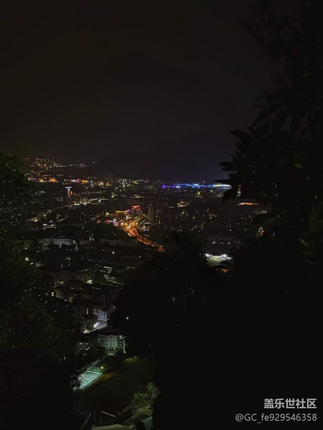 【五一風(fēng)光】夜爬