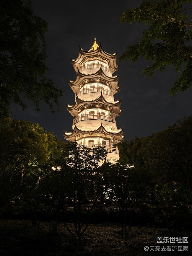 【五一風光】夜游看塔