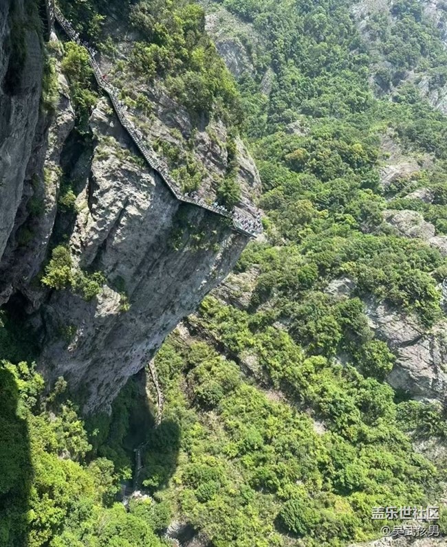 【五一風(fēng)光】爬雁蕩山