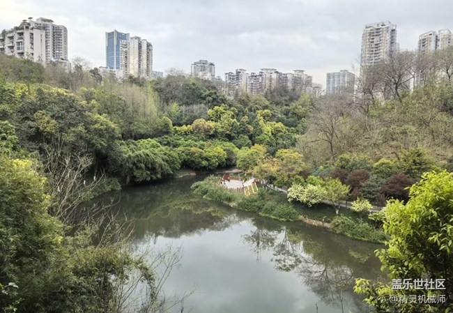 【五一趣拍分享】公園輕松走