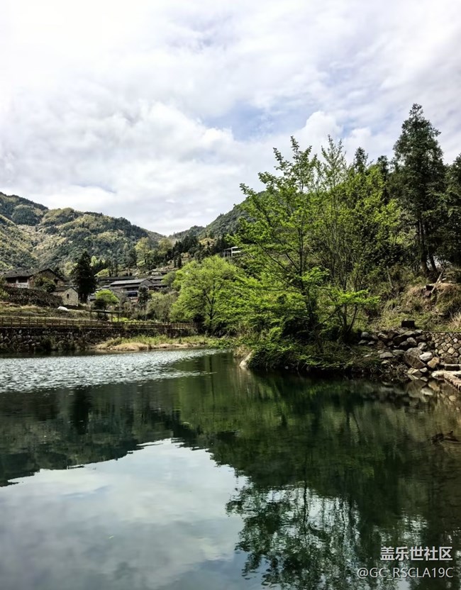 【五一風(fēng)光】山里美景