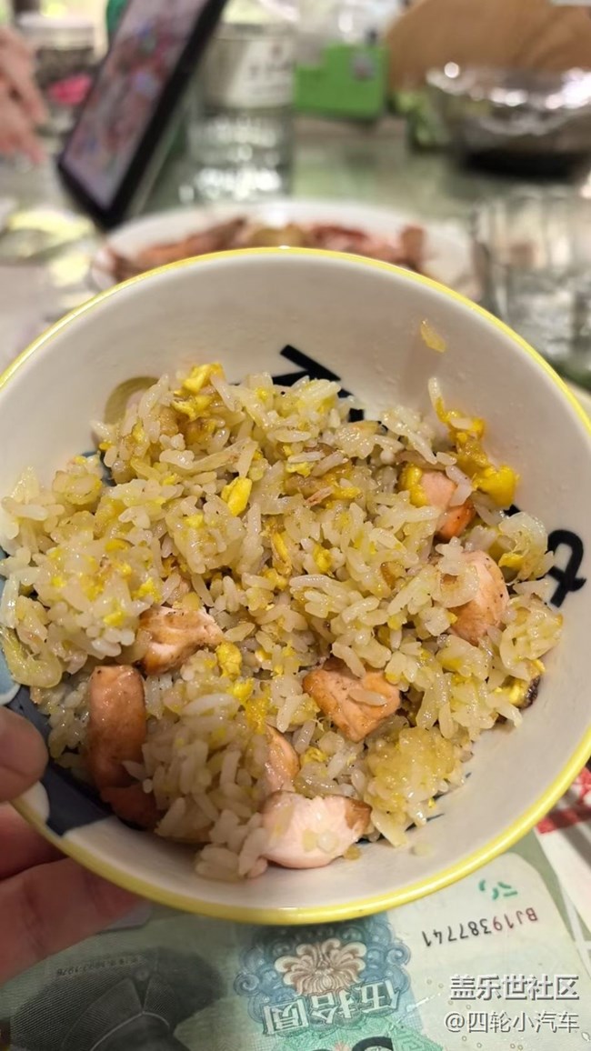 【春末集鮮】三文魚炒飯