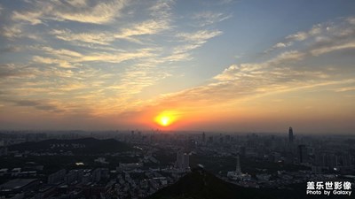 【初夏拾光】路上遇到了很棒的風景