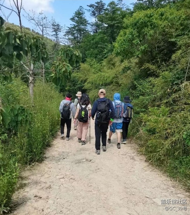 【春夏之旅】登山