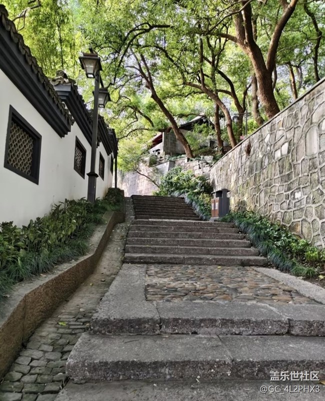 【初夏漫行】石板路