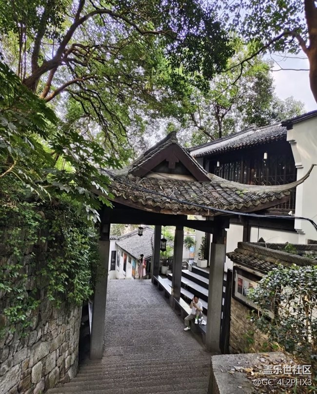 【初夏漫行】石板路