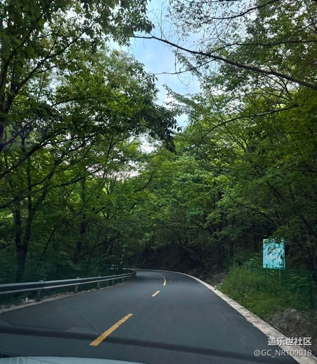 【初夏漫行】進(jìn)山吸氧