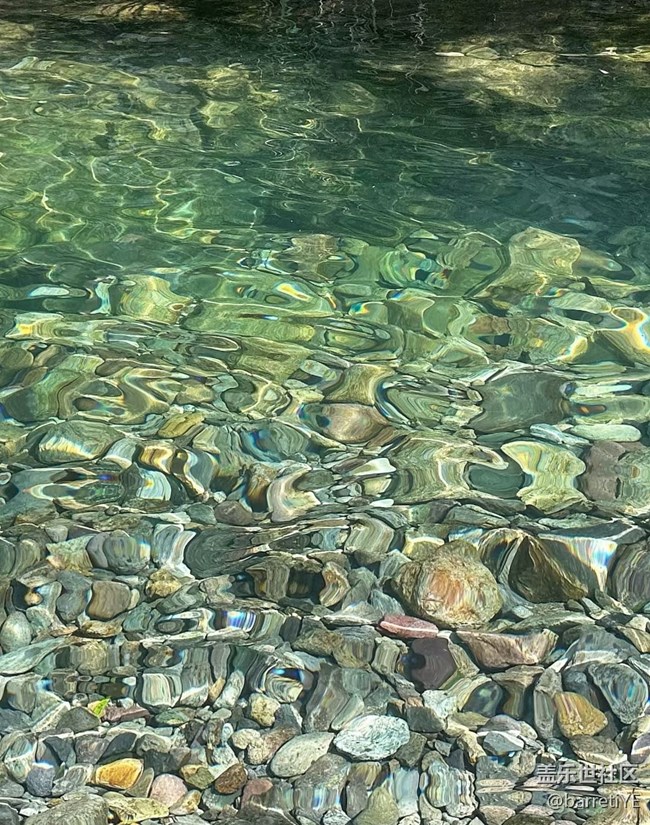 【初夏漫行】清澈湖水
