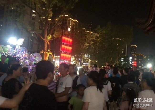 【自駕所見】夜晚的大街