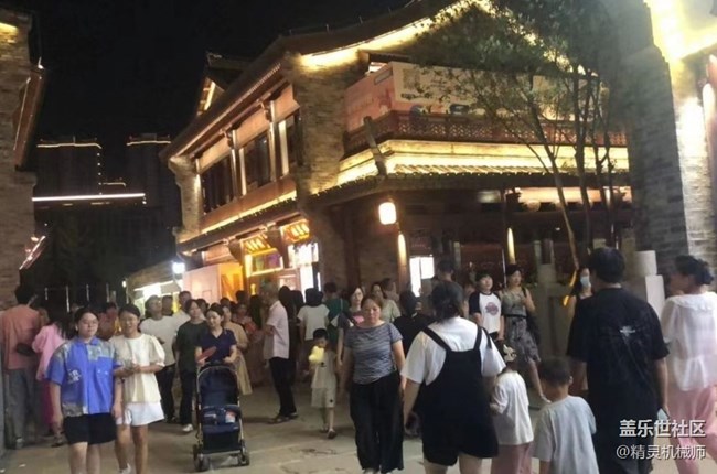 【自駕所見】夜晚的大街