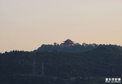 夏暮晚風(fēng)，此刻恰好溫柔