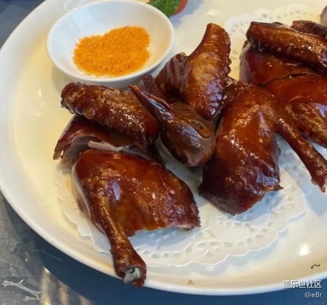 【仲夏食光】脆皮乳鴿